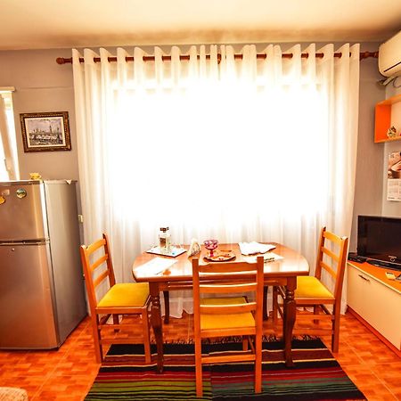 شقة Apartamento Del Capitan شكودر المظهر الخارجي الصورة